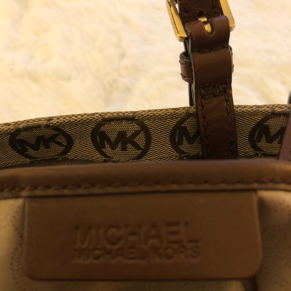 Handbag - Picture 7 of 7